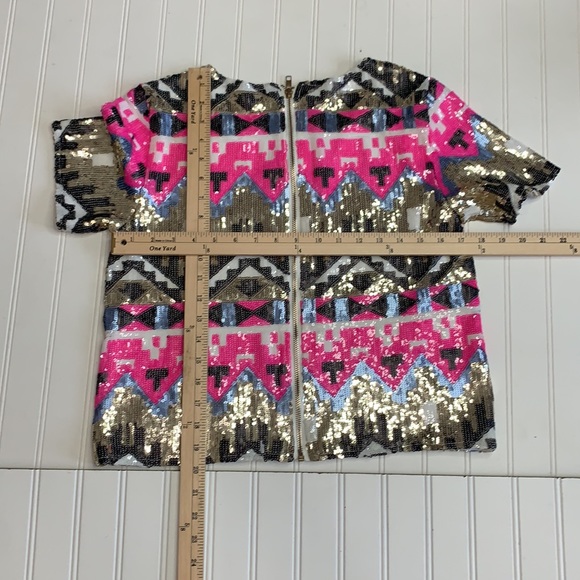 Tea & Cup Sz S Zip Sequin Aztec Tribal Zip Back Top Blouse Bling - Picture 6 of 6
